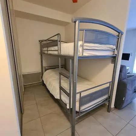 Superbe T2, A 5 Min De La Plage, Avec Garage