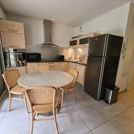 Superbe T2, A 5 Min De La Plage, Avec Garage Apartament