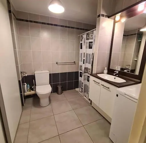 Superbe T2, A 5 Min De La Plage, Avec Garage Appartement